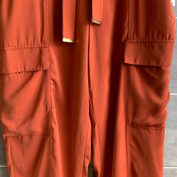 Michael Kors burnt umber cargo pants size M. - Picture 4 of 13